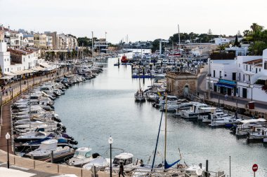 Ciutadella, İspanya - 13 Mayıs 2024: Ciutadella 'nın Eski Kasabası Limanı