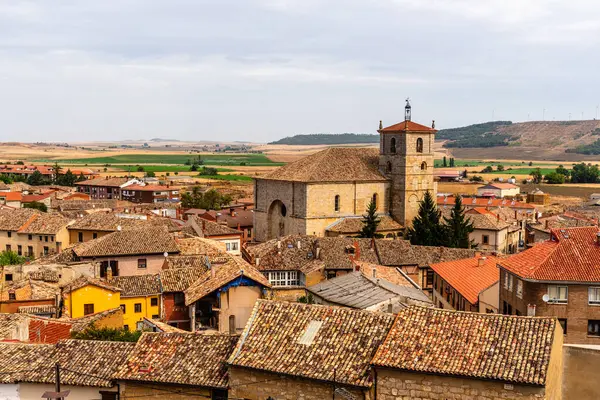 İspanya, Palencia, Astudillo şehrinin manzarası