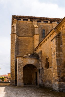 Aziz John Baptist Kilisesi, Santoyo, Palencia, İspanya. Dış görünüm