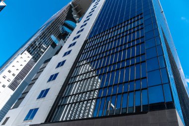 Osaka, Japonya - 17 Ağustos 2024: Osaka 'daki Umeda Gökyüzü Binası.