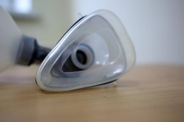 Kardiyopulmoner ventilasyon sırasında akciğer ventilasyonu için AMBU çantası