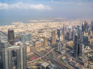 Dubai, Birleşik Arap Emirlikleri: şehir silueti, alışveriş merkezi ve Burç Halife manzarası