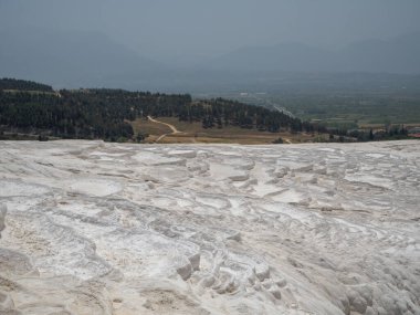 Pamukkale traverten terasları ve antik Yunan kenti Hierapolis, Türkiye