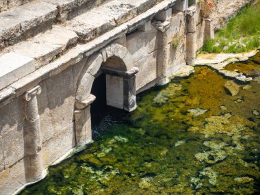Pamukkale traverten terasları ve antik Yunan kenti Hierapolis, Türkiye