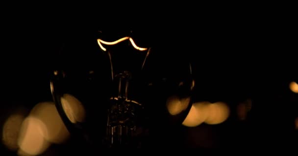 Gros Plan Une Ampoule Sur Fond Noir Avec Espace Copie — Video