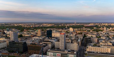 Şehir merkezinin panoramik manzarası Varşova, Polonya, 30 Haziran 2023
