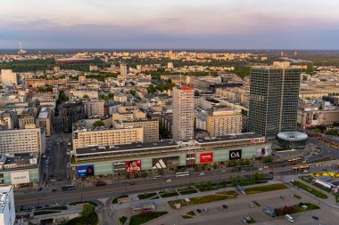 Şehir merkezinin panoramik manzarası Varşova, Polonya, 30 Haziran 2023