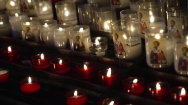 Vatikan 'ın hafıza dua inancı mumları