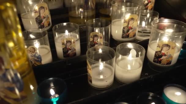 梵蒂冈纪念蜡烛祈祷的信仰 — 图库视频影像