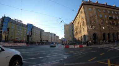 Şehir merkezinde trafik var. Polonya 'yı 09.17.2023