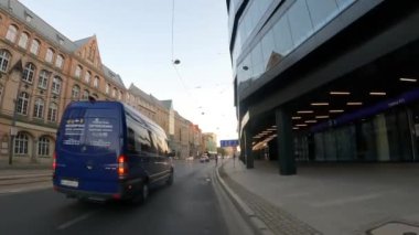 Şehir merkezinde trafik var. Polonya 'yı 09.17.2023