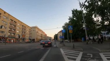 Şehir merkezinde trafik var. Polonya 'yı 09.17.2023