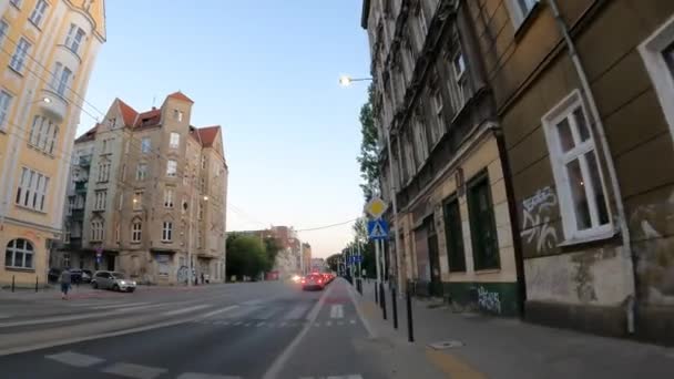 市中心的交通情况波兰弗罗茨拉夫09 2023 — 图库视频影像