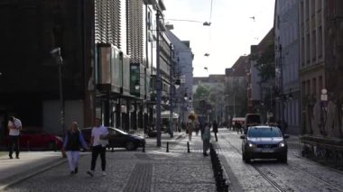 Şehir merkezi Avrupa turizm mimarisi. Wroclaw Polonya 27 Ekim 2023