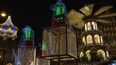 Noel süslemeleri Yeni Yıl 'da Polonya' yı aydınlatıyor