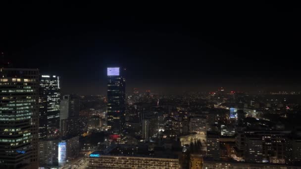 Panoramiczny Widok Centrum Miasta Wieczór Nocny Góry Oświetlenie Ruchu Drogowego — Wideo stockowe