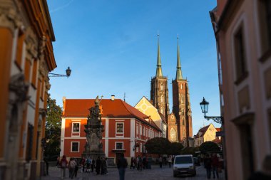 15 Ekim 2023 'te Eski Kasaba' nın manzarası. Wroclaw Polonya