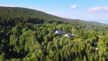 Dağlar orman tatil beldesi otel Almanya turizmi
