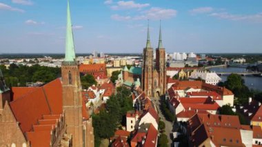 Avrupa 'nın güzel kenti Antik mimari Uçuşu Wroclaw Polonya' dan insansız hava aracı ile vuruldu