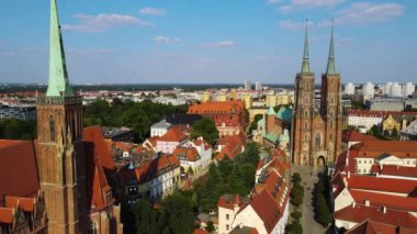 Avrupa 'nın güzel kenti Antik mimari Uçuşu Wroclaw Polonya' dan insansız hava aracı ile vuruldu