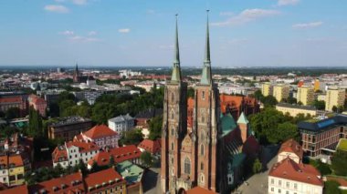 Avrupa 'nın güzel kenti Antik mimari Uçuşu Wroclaw Polonya' dan insansız hava aracı ile vuruldu