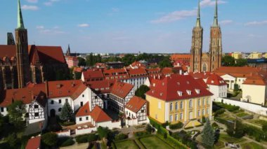 Avrupa 'nın güzel kenti Antik mimari Uçuşu Wroclaw Polonya' dan insansız hava aracı ile vuruldu
