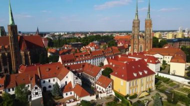 Avrupa 'nın güzel kenti Antik mimari Uçuşu Wroclaw Polonya' dan insansız hava aracı ile vuruldu