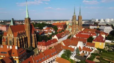 Avrupa 'nın güzel kenti Antik mimari Uçuşu Wroclaw Polonya' dan insansız hava aracı ile vuruldu