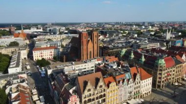 Avrupa 'nın güzel kenti Antik mimari Uçuşu Wroclaw Polonya' dan insansız hava aracı ile vuruldu