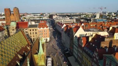 Avrupa 'nın güzel kenti Antik mimari Uçuşu Wroclaw Polonya' dan insansız hava aracı ile vuruldu
