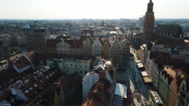 Avrupa 'nın güzel kenti Antik mimari Uçuşu Wroclaw Polonya' dan insansız hava aracı ile vuruldu