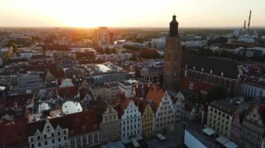 Avrupa 'nın güzel kenti Antik mimari Uçuşu Wroclaw Polonya' dan insansız hava aracı ile vuruldu