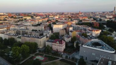 Avrupa 'nın güzel kenti Antik mimari Uçuşu Wroclaw Polonya' dan insansız hava aracı ile vuruldu