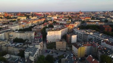 Avrupa 'nın güzel kenti Antik mimari Uçuşu Wroclaw Polonya' dan insansız hava aracı ile vuruldu