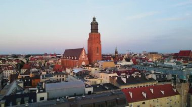 Avrupa 'nın güzel kenti Antik mimari Uçuşu Wroclaw Polonya' dan insansız hava aracı ile vuruldu