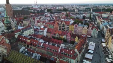 Avrupa 'nın güzel kenti Antik mimari Uçuşu Wroclaw Polonya' dan insansız hava aracı ile vuruldu