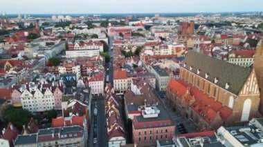 Avrupa 'nın güzel kenti Antik mimari Uçuşu Wroclaw Polonya' dan insansız hava aracı ile vuruldu