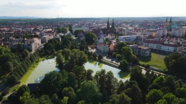 Legnica, Polonya Antik Polonya şehrinin ortaçağ mimarisi, Avrupa 'nın sokak tapınağı altyapısı boyunca evleri