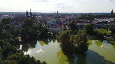 Legnica, Polonya Antik Polonya şehrinin ortaçağ mimarisi, Avrupa 'nın sokak tapınağı altyapısı boyunca evleri