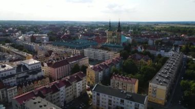 Legnica, Polonya Antik Polonya şehrinin ortaçağ mimarisi, Avrupa 'nın sokak tapınağı altyapısı boyunca evleri