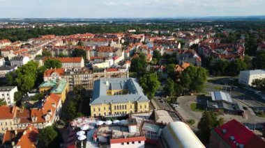 Legnica, Polonya Antik Polonya şehrinin ortaçağ mimarisi, Avrupa 'nın sokak tapınağı altyapısı boyunca evleri