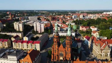 Legnica, Polonya Antik Polonya şehrinin ortaçağ mimarisi, Avrupa 'nın sokak tapınağı altyapısı boyunca evleri