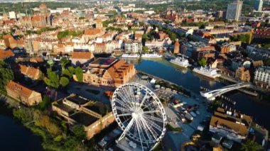 Gdansk Drone, Avrupa şehir mimari merkezi Polonya 'nın hava görüntüsü