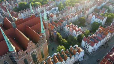 Gdansk Drone, Avrupa şehir mimari merkezi Polonya 'nın hava görüntüsü