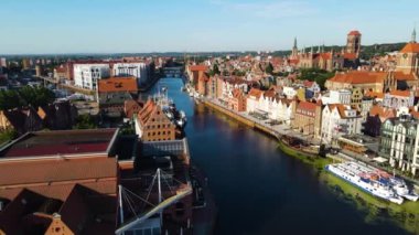 Gdansk Drone, Avrupa şehir mimari merkezi Polonya 'nın hava görüntüsü