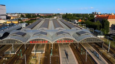 Şehri yüksek bir modern dilek geliştirme mimarisinden 3 Ağustos 2024 Wroclaw Polonya