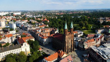 Panorama şehri mimarisi Eski Avrupa Legnica Polonya