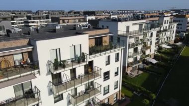 modern konut kompleksi mimarisi Avrupa 'nın rahat yaşamını geliştirir