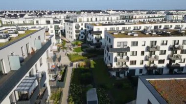 modern konut kompleksi mimarisi Avrupa 'nın rahat yaşamını geliştirir