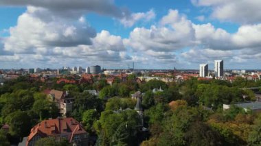 Wroclaw Drone uçuşu modern Avrupa Polonya mimarisi üzerine